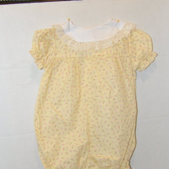 Vintage Baby Girl 6-9 Month One Piece Cottage Core Floral Romper BT Kids - Picture 3 of 5